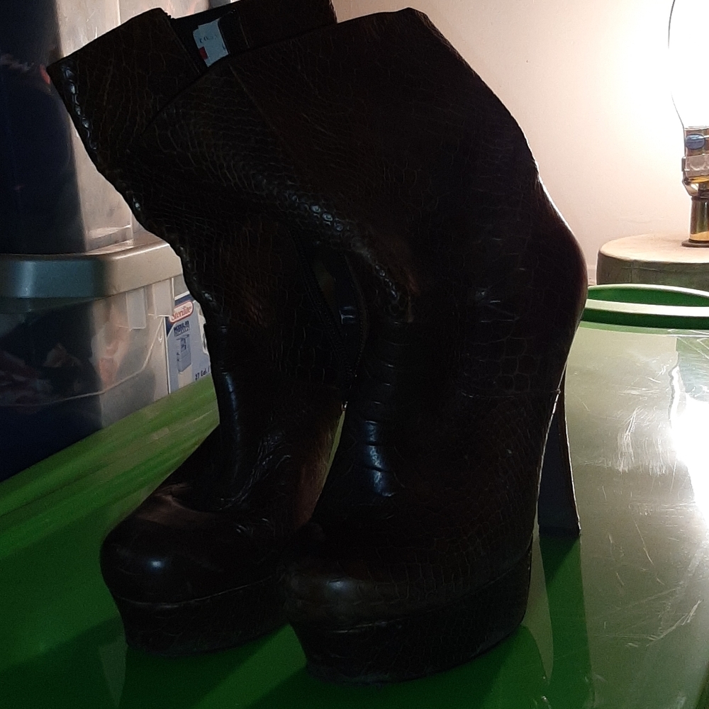 Ankle boot